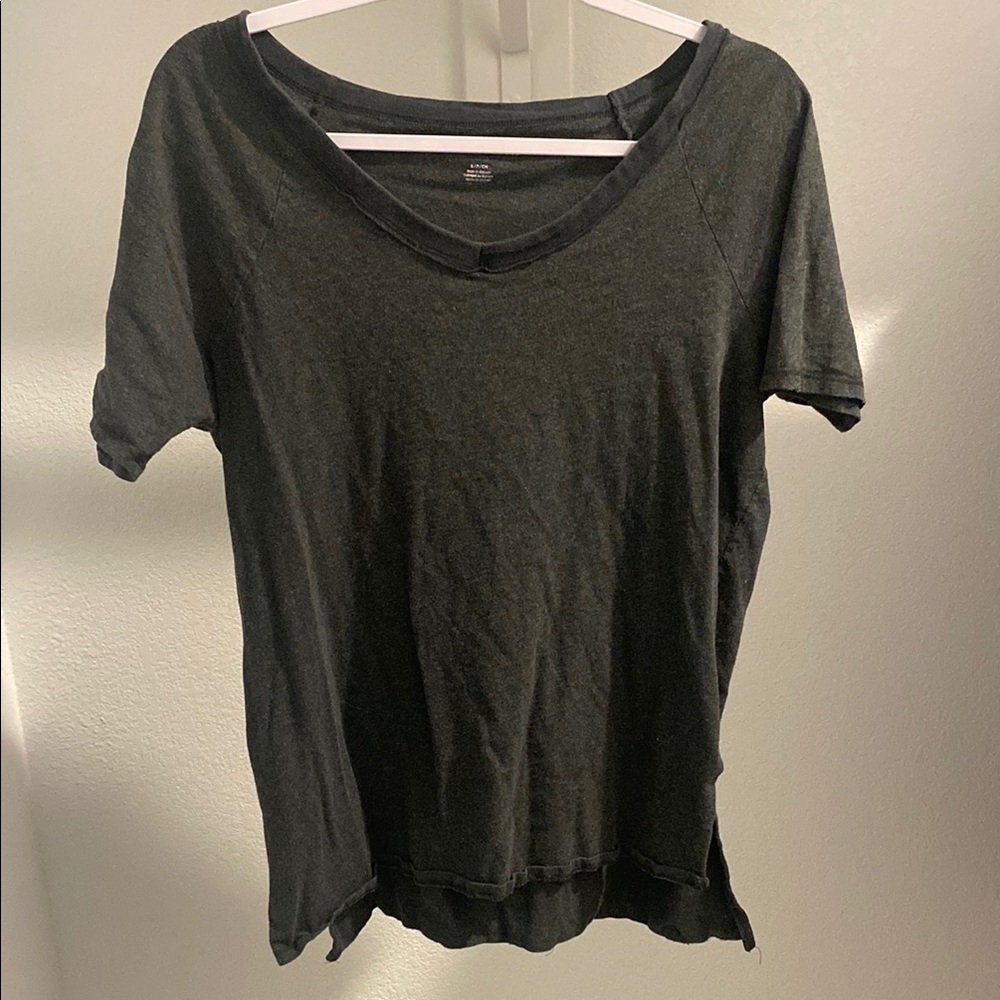 American Eagle Outfitters Dark Gray Short Sleeve Tee